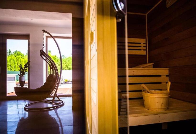 پانسیون Villa La Via