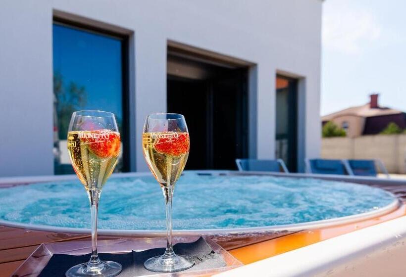 پانسیون Villa La Via