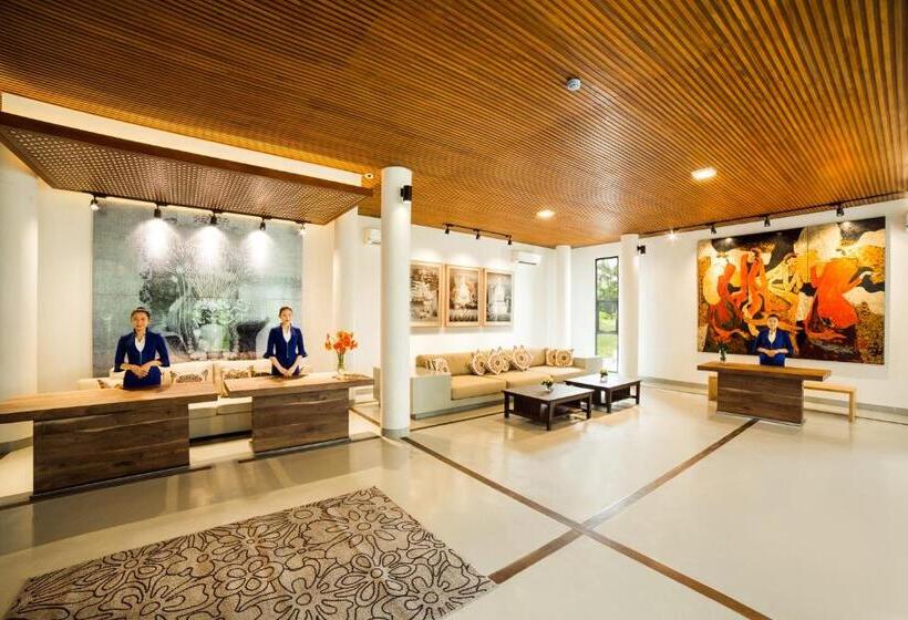 استراحتگاه Saint Simeon Beach Residence