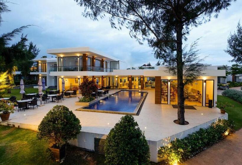 استراحتگاه Saint Simeon Beach Residence