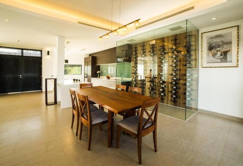 استراحتگاه Saint Simeon Beach Residence