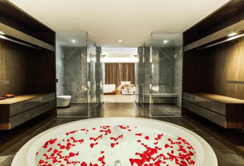 استراحتگاه Saint Simeon Beach Residence