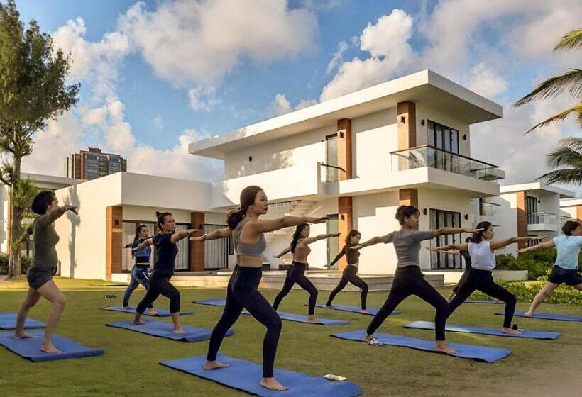 استراحتگاه Saint Simeon Beach Residence