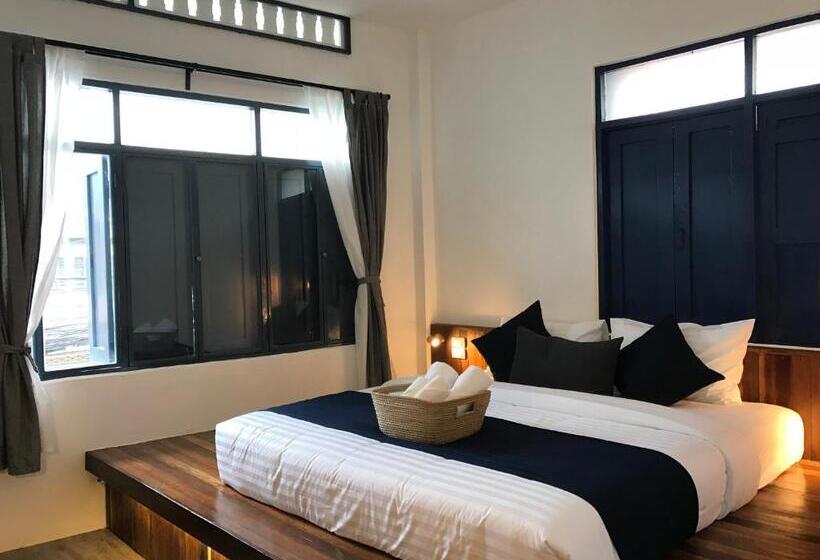 Spinomad Hostel