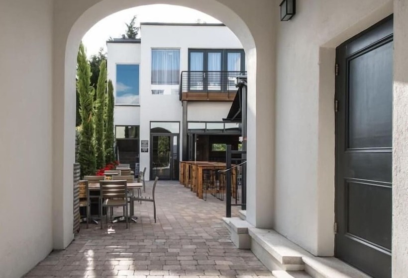 The Old Borough Hotel Wetherspoon