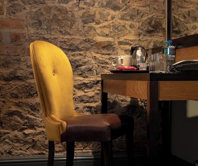 The Old Borough Hotel Wetherspoon