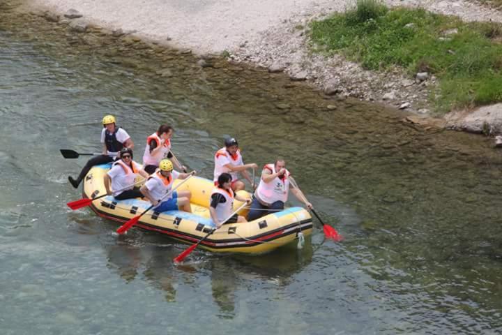 هاستل Kamena ćuprija