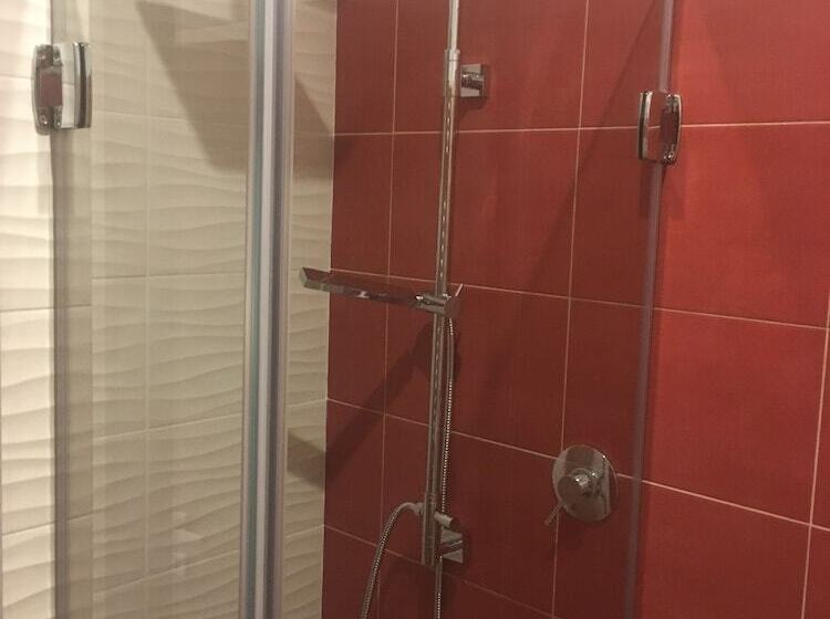مبيت وإفطار Robin Rooms
