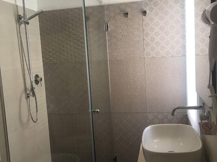 مبيت وإفطار Robin Rooms