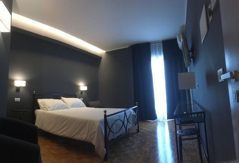 مبيت وإفطار Robin Rooms