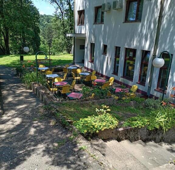 تختخواب و صبحانه Vila Panonija