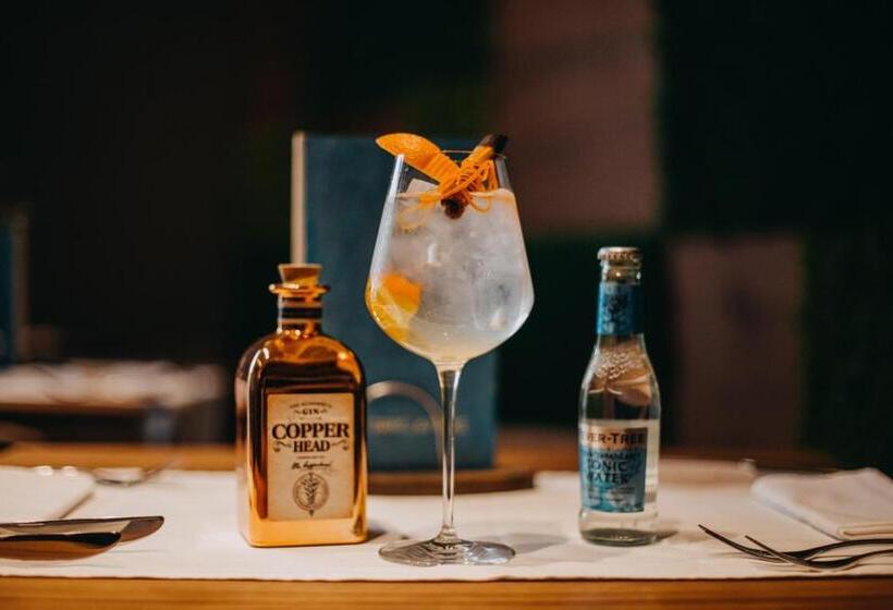 هتل Artis Boutique