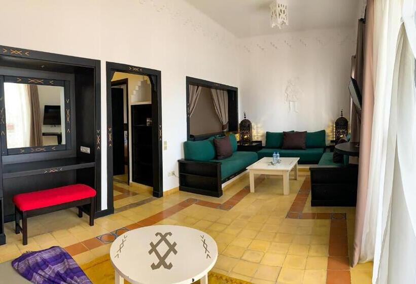 Borjs Hotel Suites & Spa