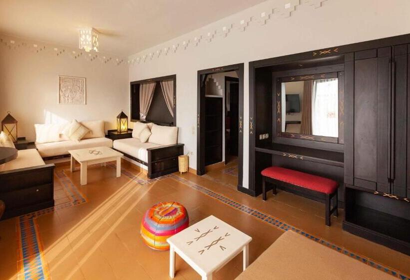 Borjs Hotel Suites & Spa