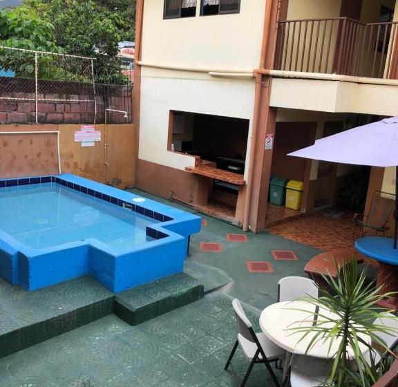 هتل Cabinas Yolymar