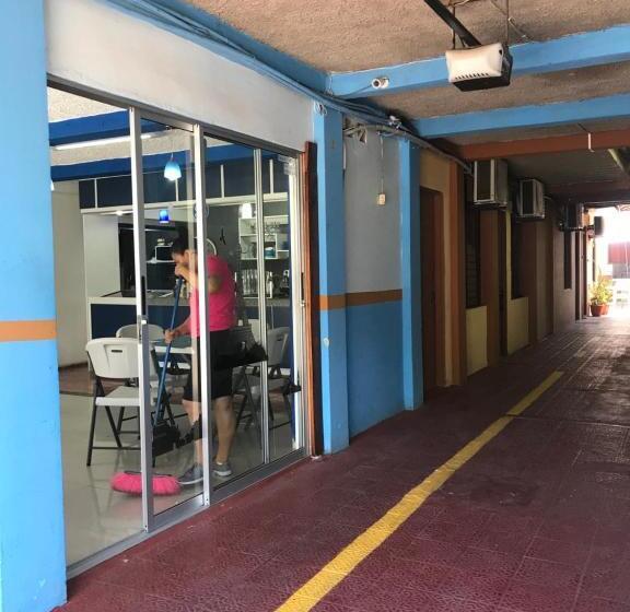 هتل Cabinas Yolymar