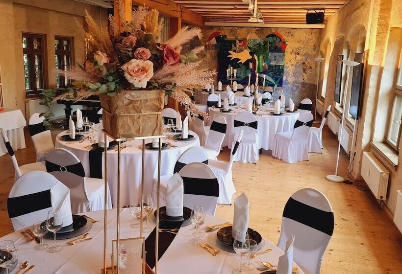 Отель Cranachherberge City Centre