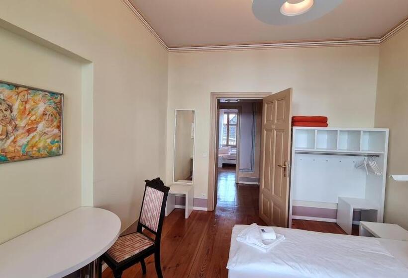 Отель Cranachherberge City Centre