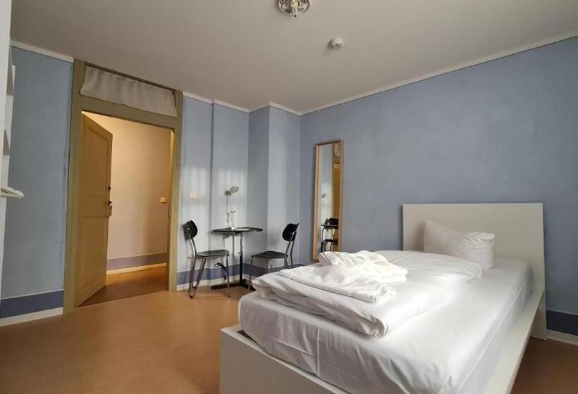 Отель Cranachherberge City Centre