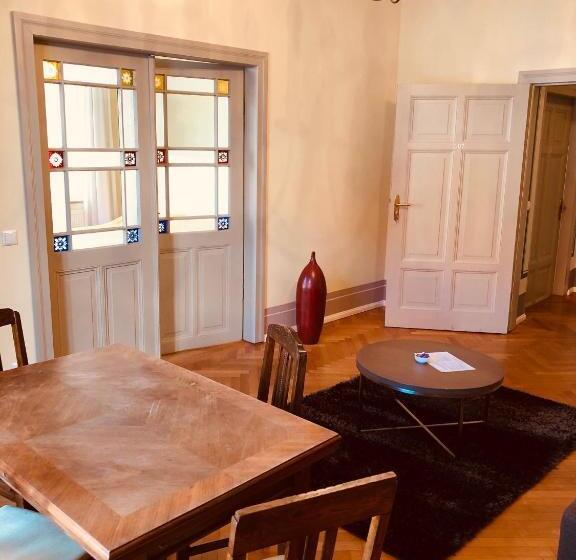 ホテル Cranachherberge City Centre