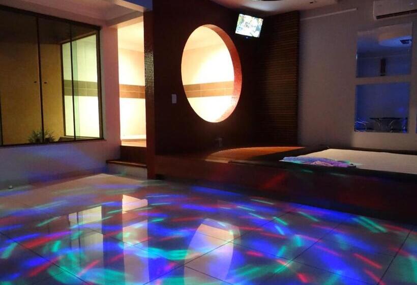 فندق Delirio Moteis Pousada