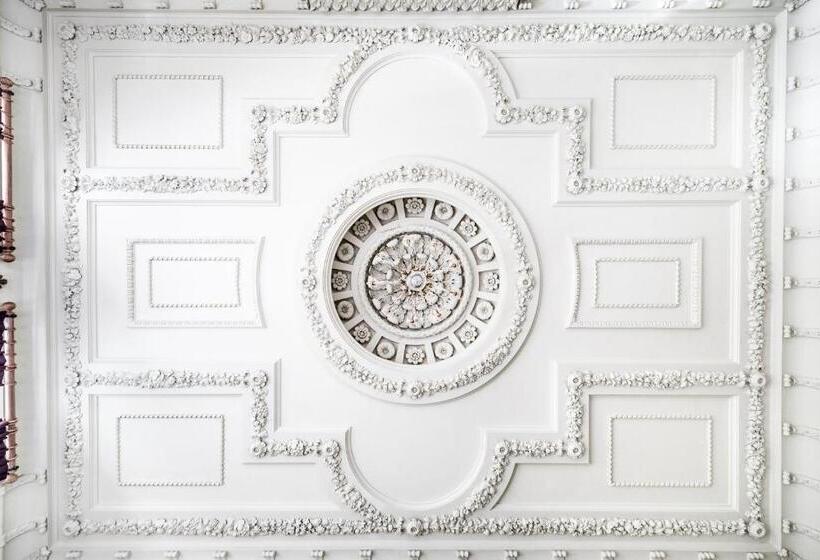 Hinxton Hall Hotel And Conference Centre