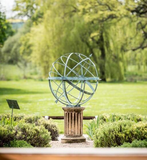 Hinxton Hall Hotel And Conference Centre