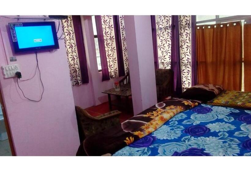 Отель Ishwari Narayani