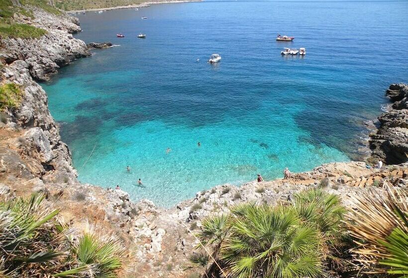 Отель Le Vele Di Balestrate