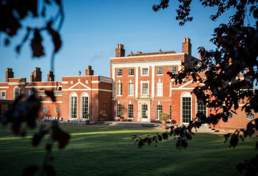 Hinxton Hall Hotel And Conference Centre