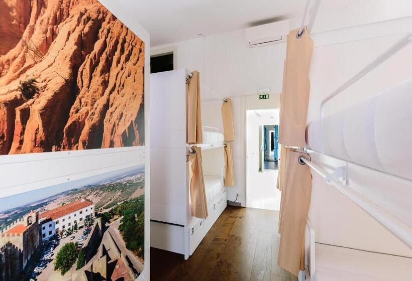 Lisbon South Hostel