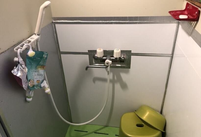 פנסיון Guest House Amamin