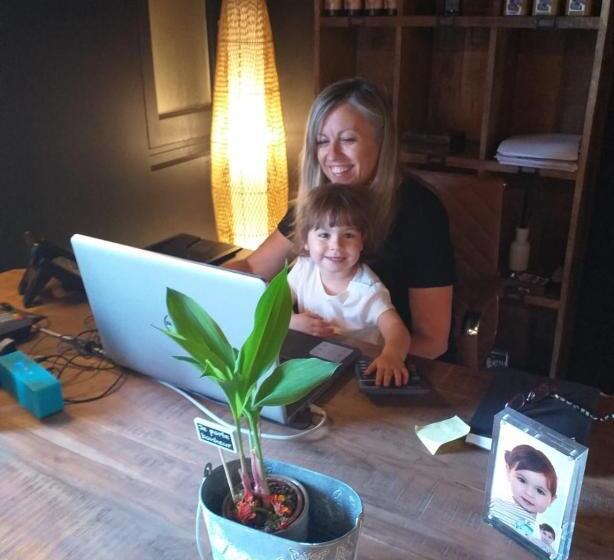 پانسیون Hostal Rural Can Pau