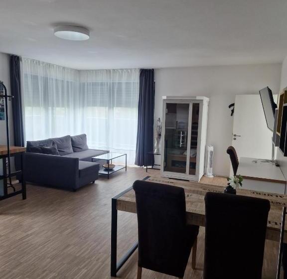 膳宿费 Newage Boardinghaus P5