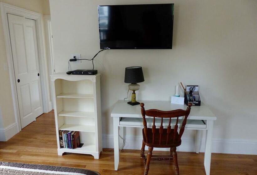 ベッドアンドブレックファースト Davis Square Inn