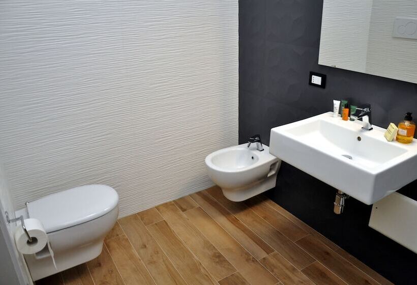 تختخواب و صبحانه Kalurya