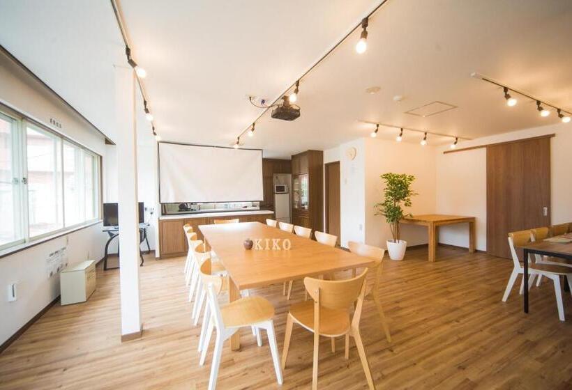 Hostel Kiko