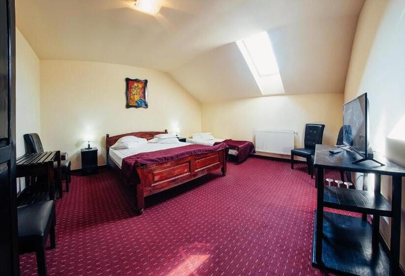 Отель Casa Rubin