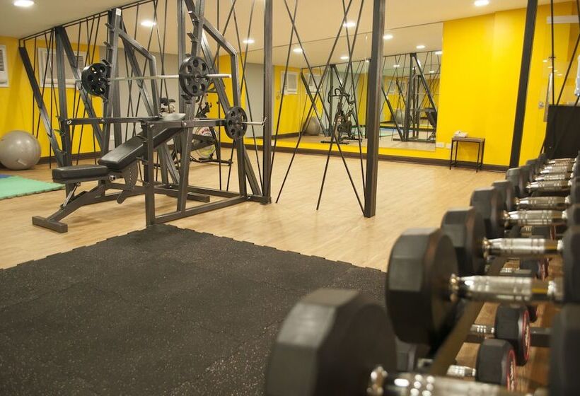 Отель Studio 89 Katipunan Qc