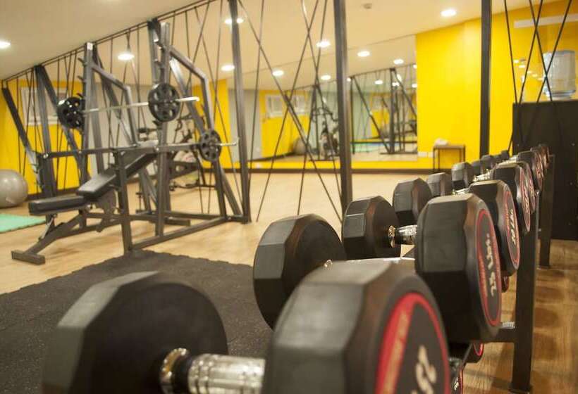 Отель Studio 89 Katipunan Qc