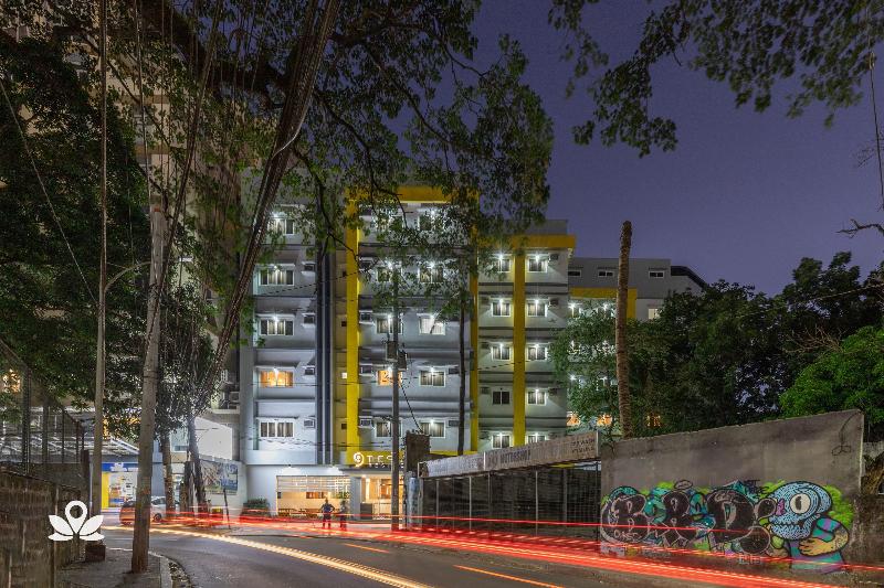 Отель Studio 89 Katipunan Qc