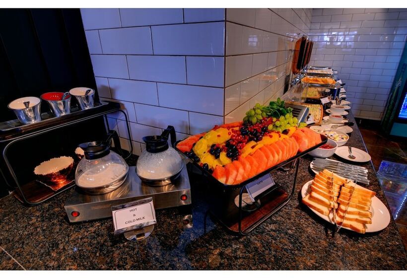 Udaan Clover Hotel Banquet & Spa