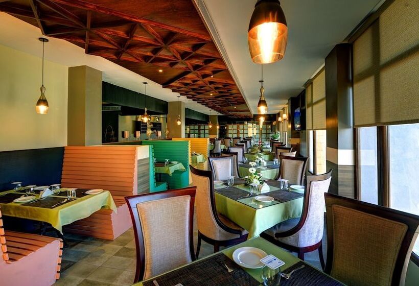 Udaan Clover Hotel Banquet & Spa