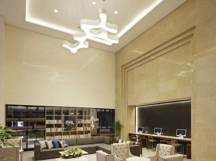 Venezia Hotel And Resort