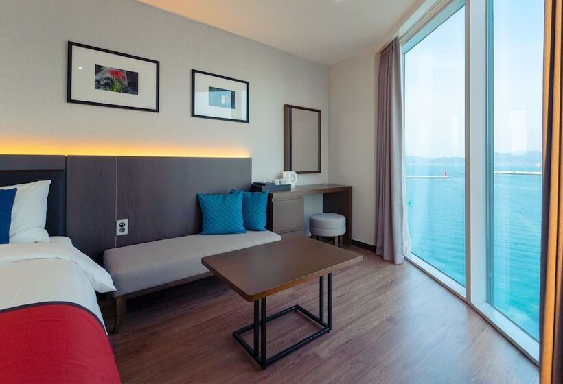 Venezia Hotel And Resort