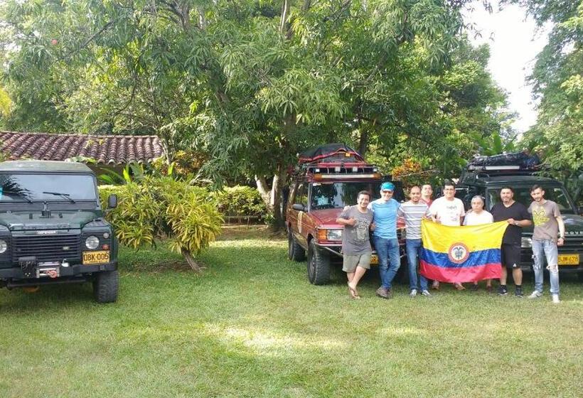 Las Cabanas De Pino Hostel