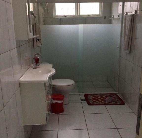 פנסיון Casa Familiar Em Campinas Com 2 Quartos, 1 Banheiro, 1 Vaga Para Carro