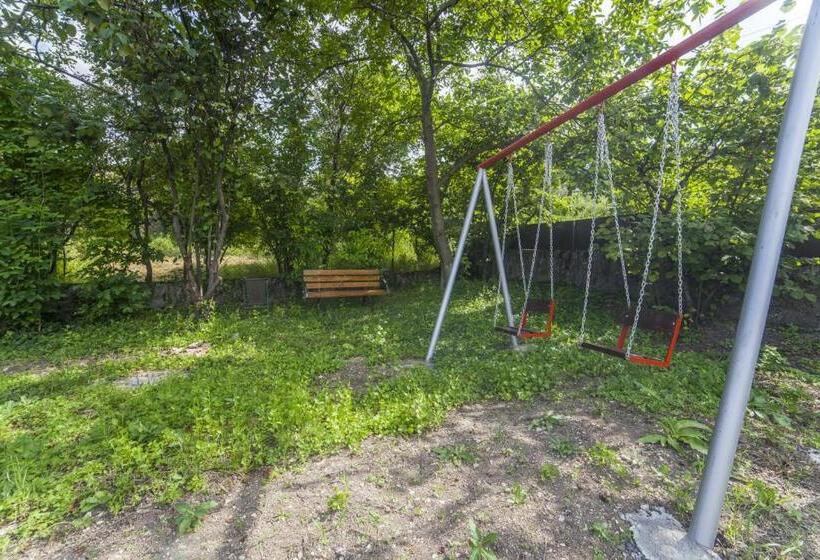 پانسیون Eco House Sabero