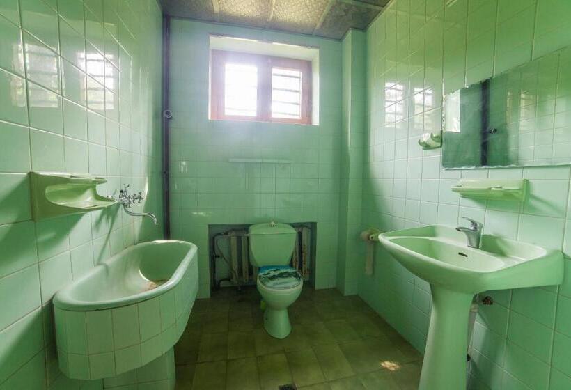 پانسیون Eco House Sabero