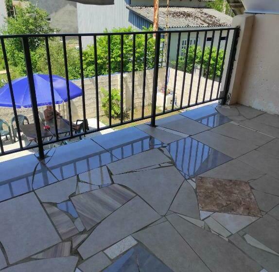 پانسیون Guest House Family